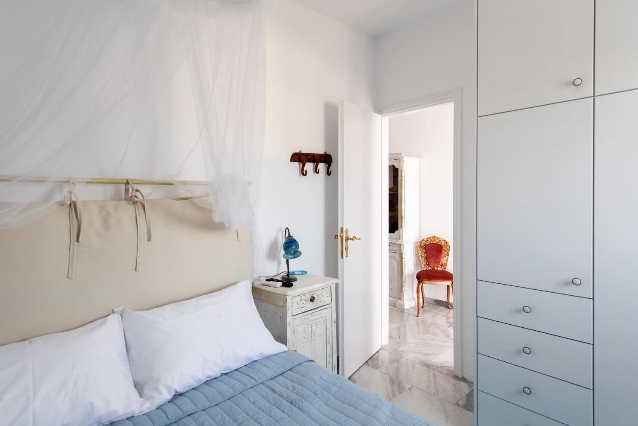 Ricos Two Bedroom House - Naoussa Paros Dış mekan fotoğraf