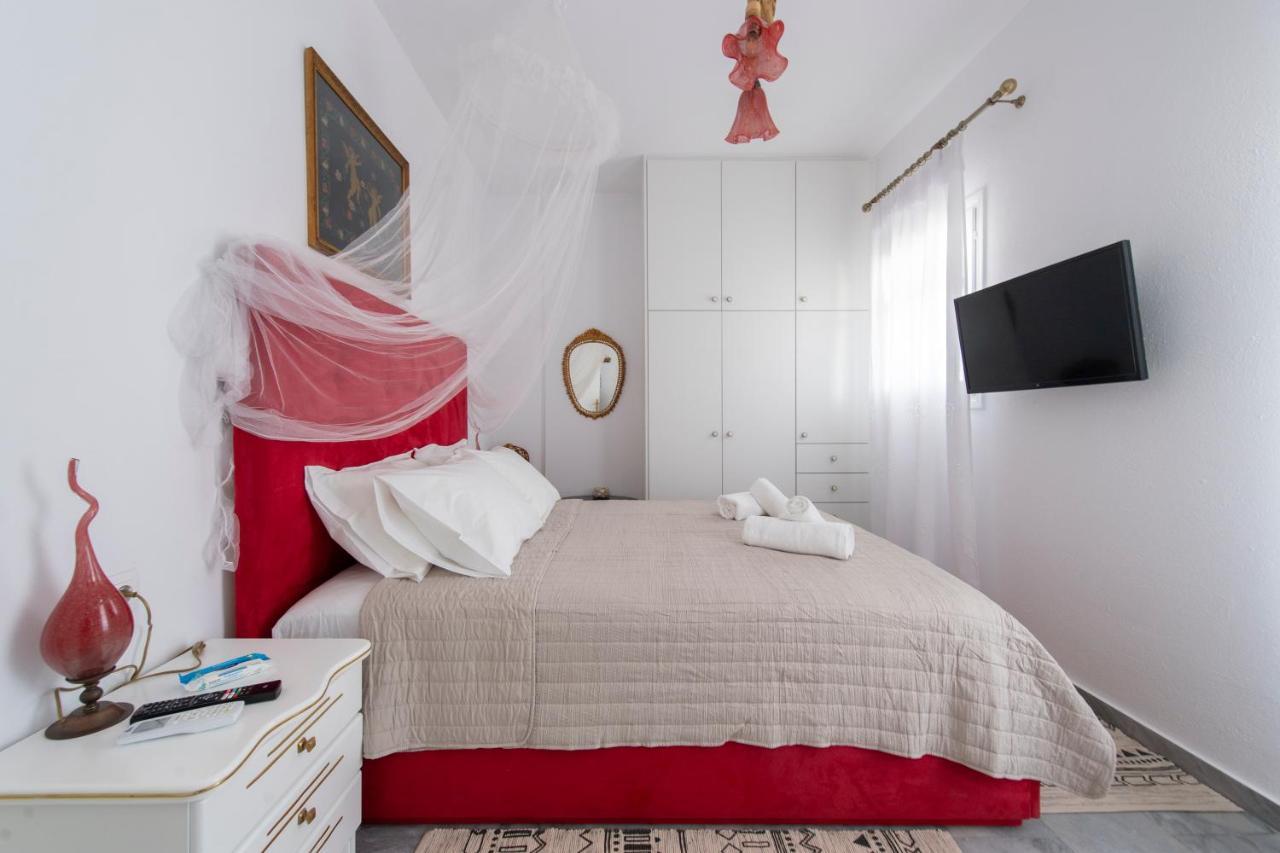 Ricos Two Bedroom House - Naoussa Paros Dış mekan fotoğraf